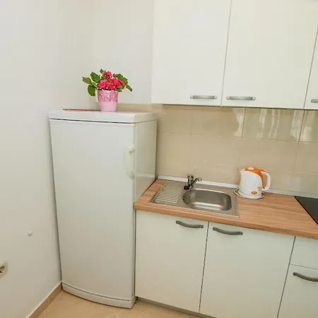 Gogi Apartment *