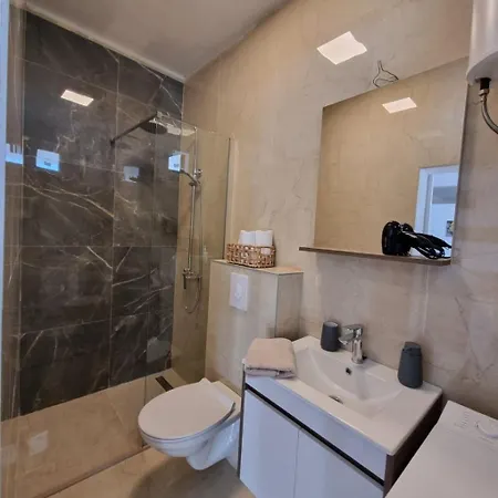 Gogi Apartment